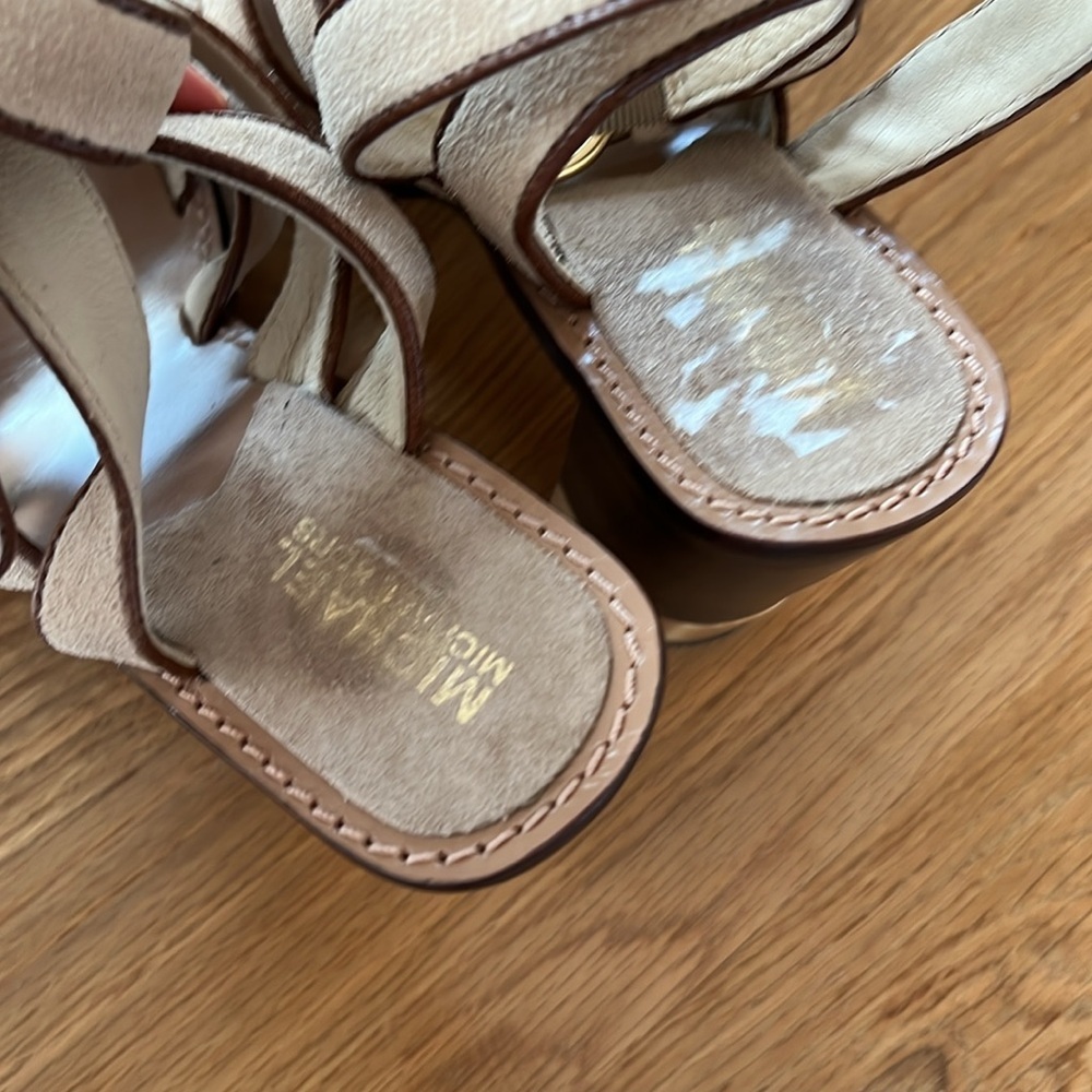 Michael Kors Natural Suede Sz 11 Women’s Block Heel Strappy Sandal Square Toe - Picture 6 of 15